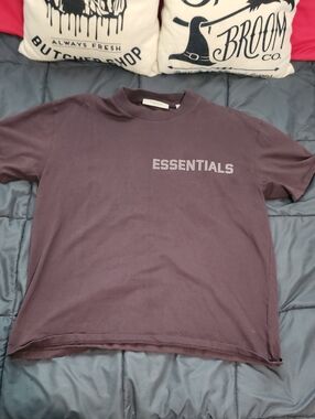 Essentials Men's Short Sleeve Tee in Dusty Purple